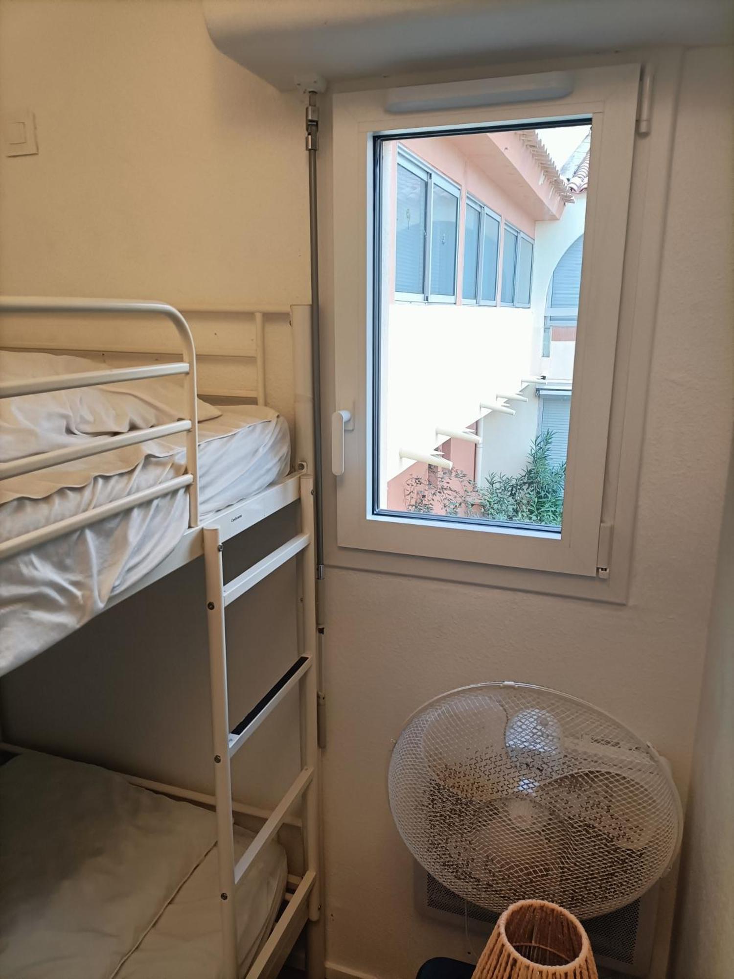 T2 Cabine Avec Tres Belle Vue Sur Le Port De Plaisance Leucate Exteriör bild